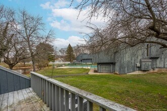 206 Plymouth Colony in Branford, CT - Building Photo - Building Photo