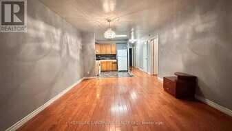 1171 Lakeshore Rd E in Mississauga, ON - Building Photo