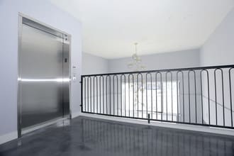 Villa Madrid in Lakewood, CA - Building Photo - Lobby
