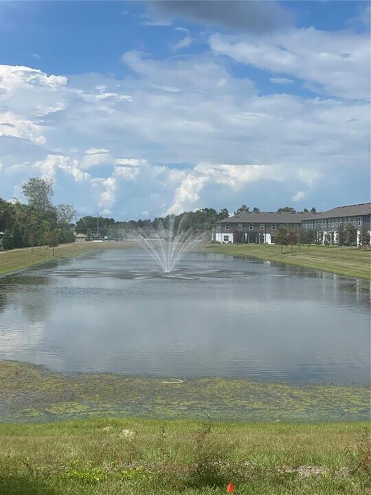 2344 Prickly Pear Wy in Sanford, FL - Foto de edificio