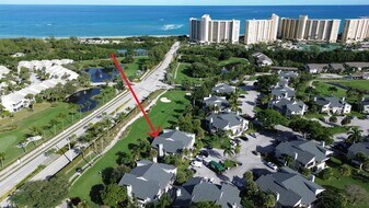 404 Clubhouse Cir in Jupiter, FL - Building Photo