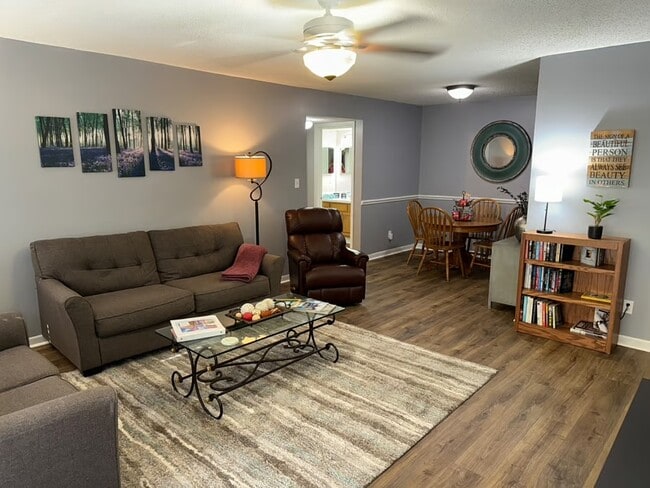 13289 Arbor Pointe Cir, Unit 203 in Tampa, FL - Building Photo - Building Photo