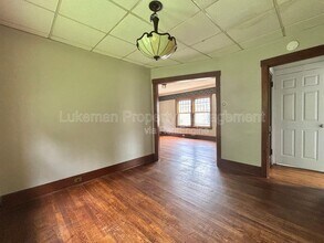 819 Hoffman Ct in Kalamazoo, MI - Building Photo - Building Photo