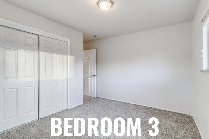 2860 S Golden Way in Denver, CO - Building Photo