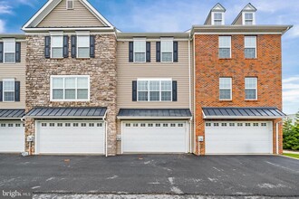 712 Pony Ln in Wilmington, DE - Building Photo - Building Photo