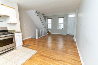 1629 Addison St in Philadelphia, PA - Building Photo - Building Photo