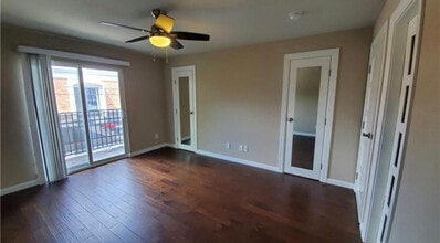 3110 Red River St, Unit D-212 in Austin, TX - Building Photo - Building Photo