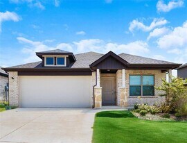 224 Woodlands Blvd in Terrell, TX - Building Photo