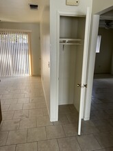 310 Center St in Hanford, CA - Building Photo - Building Photo