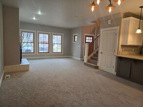 687 W Jefferson Ave in Sisters, OR - Building Photo - Building Photo