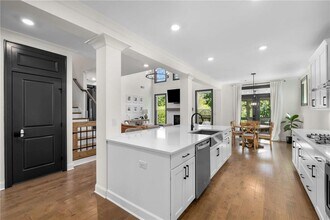 520 Walden Glen Ln in Alpharetta, GA - Building Photo - Building Photo