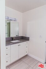 1431 S Sherbourne Dr in Los Angeles, CA - Building Photo - Building Photo