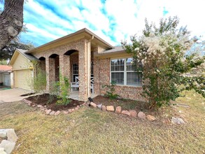 1614 Abbey Ln in Cedar Park, TX - Building Photo - Building Photo