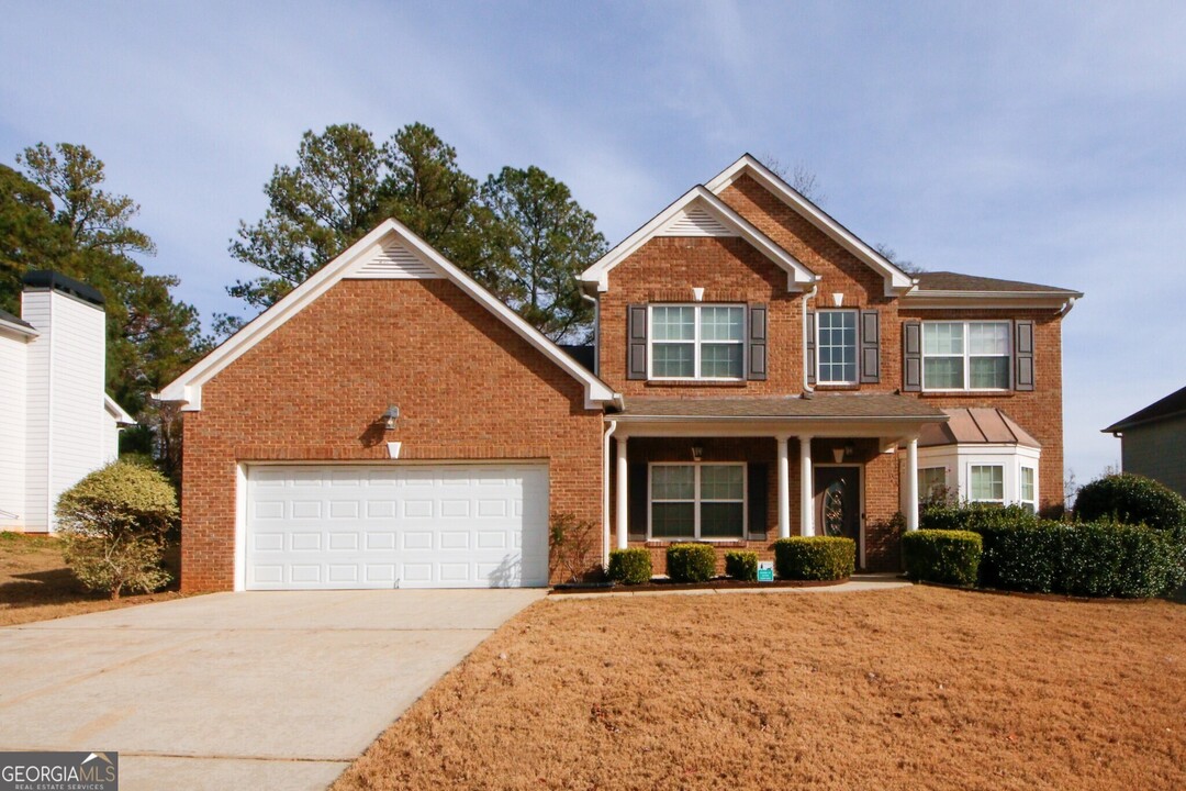 587 Creek Valley Ct in Stockbridge, GA - Building Photo