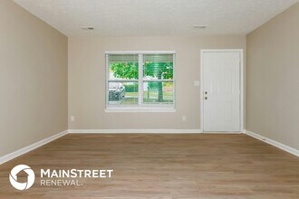 35 Pinecone Ct in Mcdonough, GA - Building Photo - Building Photo