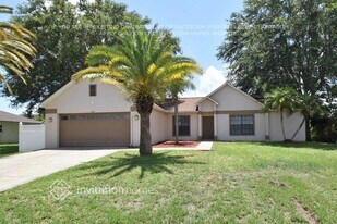 1410 SW 3rd Ave in Cape Coral, FL - Building Photo