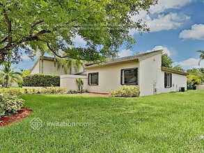 8600 SW 140th Terrace in Palmetto Bay, FL - Building Photo - Building Photo