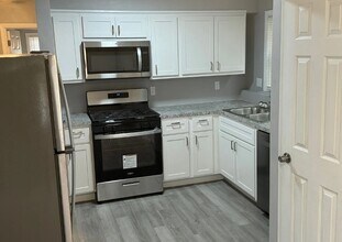 8576 Kathlyn Dr in St. Louis, MO - Building Photo - Building Photo