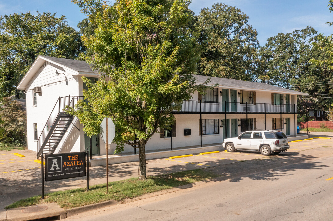 MF-12-The Azalea Apartments in Fort Smith, AR - Foto de edificio