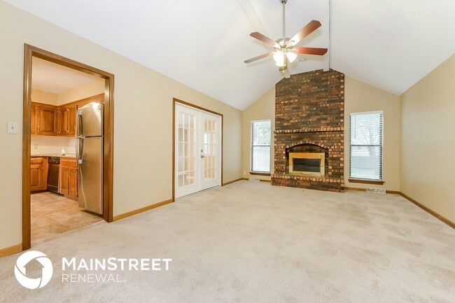 property at 4917 S Kendall Dr