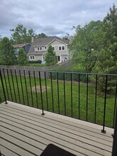 19 E Palatine Rd, Unit 2b in Arlington Heights, IL - Building Photo - Building Photo