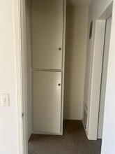 14329 Chandler Blvd, Unit 22 in Los Angeles, CA - Foto de edificio - Building Photo