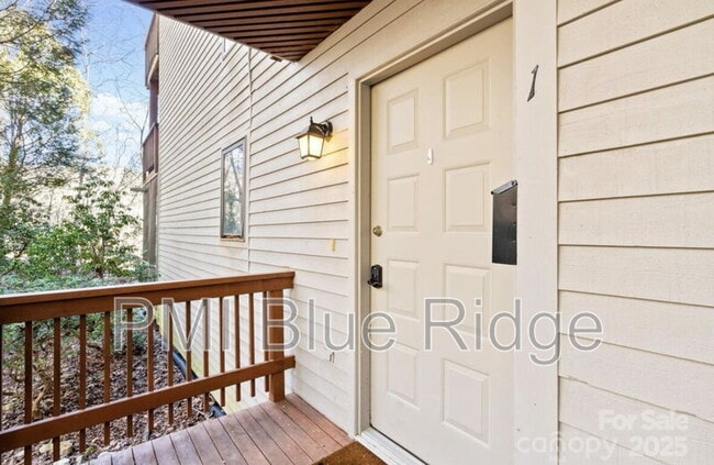 property at 299 Blue Ridge Dr S