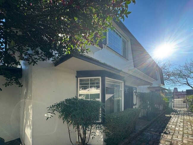 property at 1111 W 6th Ave