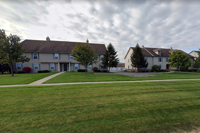 Roachton Flats in Perrysburg, OH - Foto de edificio - Building Photo