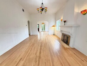 1502 Tunis St in Coral Gables, FL - Building Photo - Building Photo