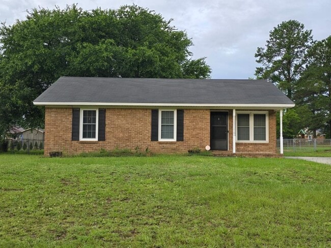 property at 805 Club Ln