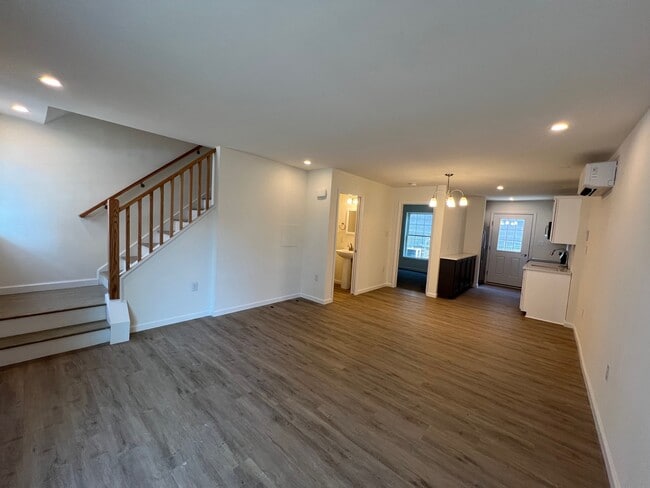 281 Greenwich Ave in Stamford, CT - Building Photo - Building Photo