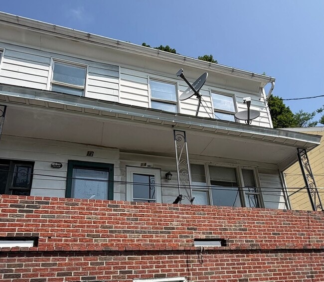 property at 14 Locust St