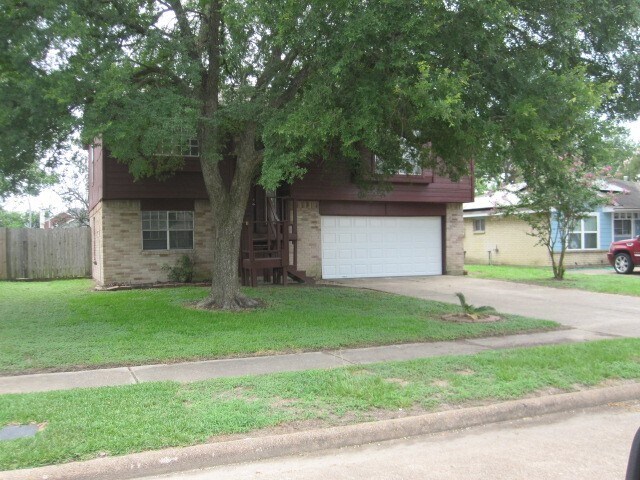 18707 Bridoon Dr in Cypress, TX - Building Photo