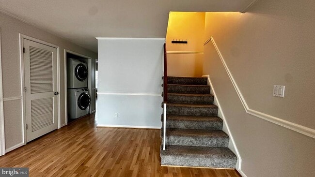 property at 12893 Grays Pointe Rd