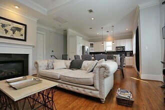 919 Yale St in Houston, TX - Building Photo - Building Photo