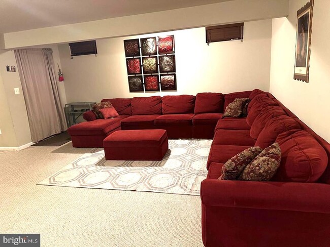 12091 Hartwood Meadow Pl in Linton Hall, VA - Building Photo - Building Photo