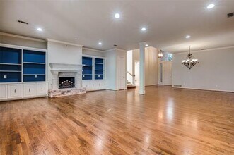 17124 Village Ln in Dallas, TX - Building Photo - Building Photo