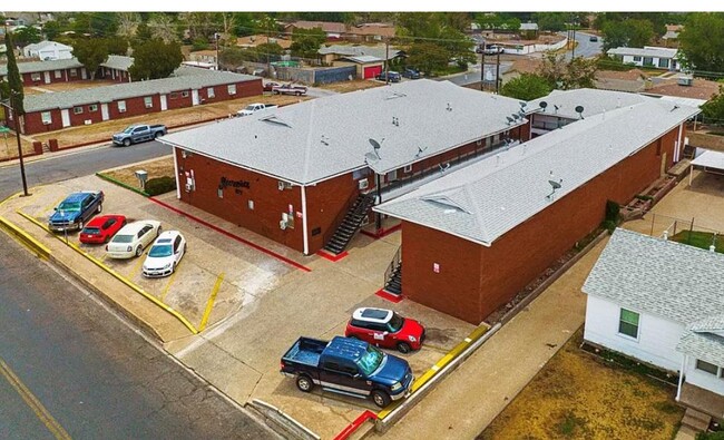 property at 1101 W 19th St