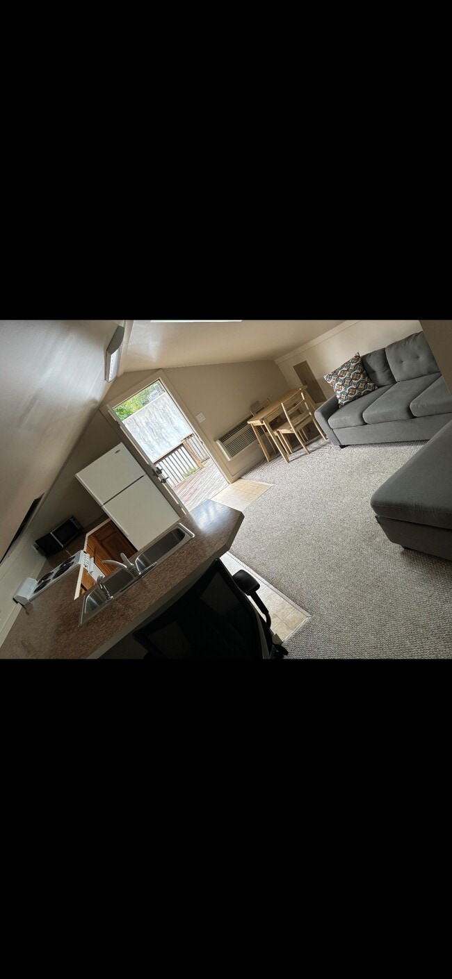 265 Sycamore St, Unit C