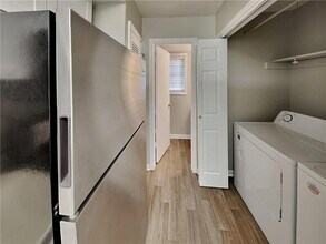 5022 Hawthorne Ct, Unit Apt 1 in Smyrna, GA - Foto de edificio - Building Photo