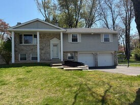 1401 Buck Rd in Feasterville-Trevose, PA - Building Photo