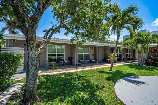 2201 NE 14th Ave in Wilton Manors, FL - Building Photo - Building Photo