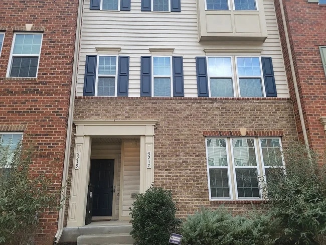 property at 5217 Stream Bank Ln