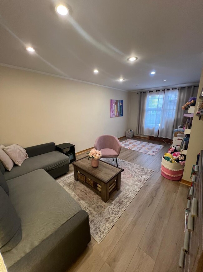 property at 105-28-105-65 65th Ave