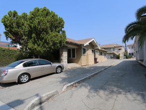 357 W Broadway in Glendale, CA - Foto de edificio - Building Photo