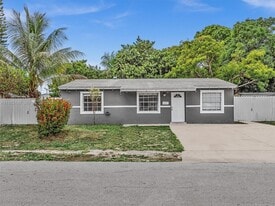 1624 S 23rd Ave in Hollywood, FL - Building Photo