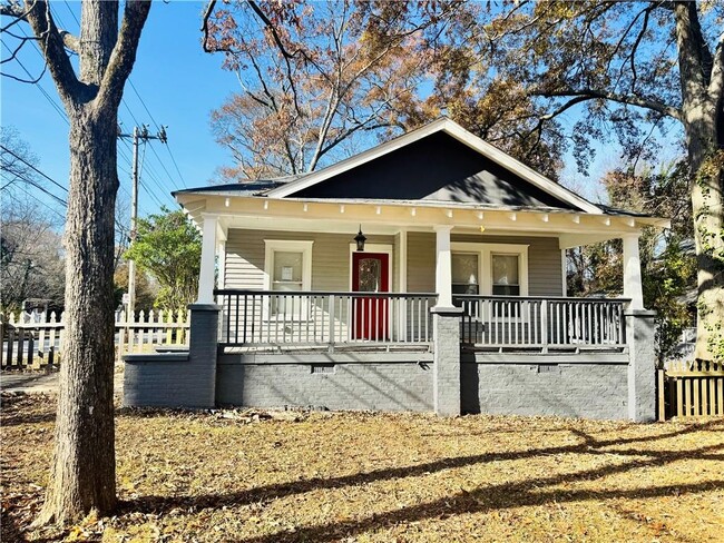 2997 Semmes St in Atlanta, GA - Foto de edificio - Building Photo