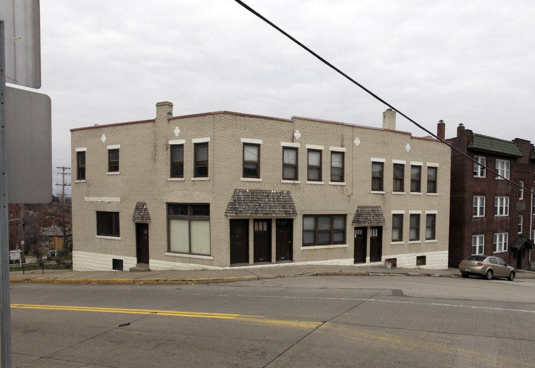 3273 Raleigh Ave in Pittsburgh, PA - Foto de edificio