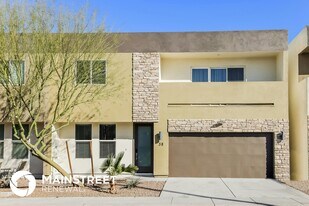2000 N 36th St in Phoenix, AZ - Building Photo